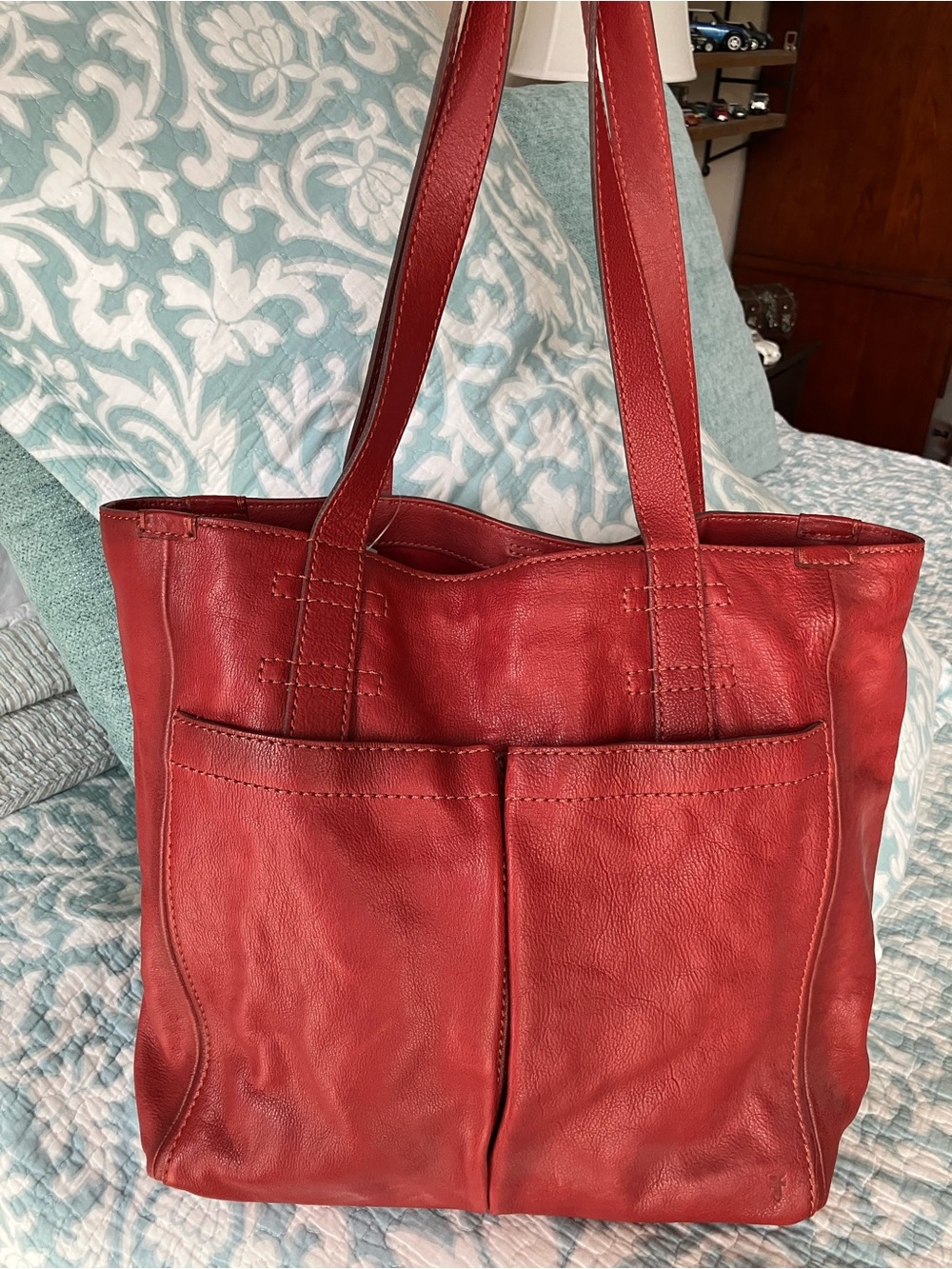 ❤️MAY 3 Day Sale❤️-FRYE ARTESIAN POCKET TOTE-Red Leather-NWT Pristine